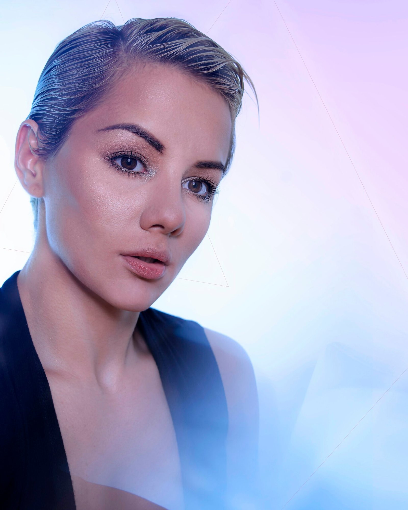 Beleza com Propósito: Como Vídeos Autênticos Estão Redefinindo o Conteúdo de Maquiagem